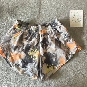 Lululemon hottie hot shorts think they are sz 4 inseam 3 in